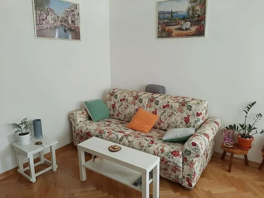 Sunny Home Karlo Split Lägenhet